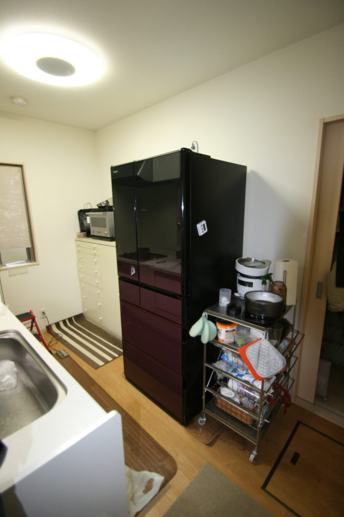 キッチンの吊戸棚を外して エコちゃんの気まぐれ現場日記